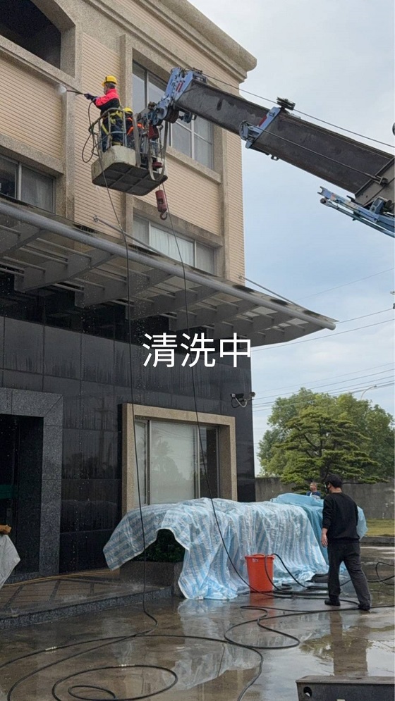 台南湖內區外牆清洗